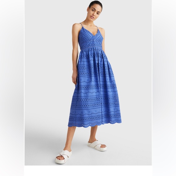 Tommy Hilfiger blue dress Size 18 in cotton with eyelet - Picture 1 of 12